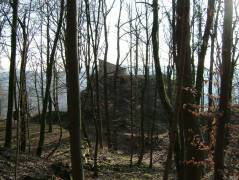 Onderweg kwamen we langs deze ruine, met een prachtig uitzicht over het dal. De ruine heet 