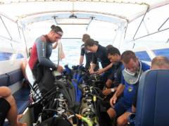 Preparing in the speed boat